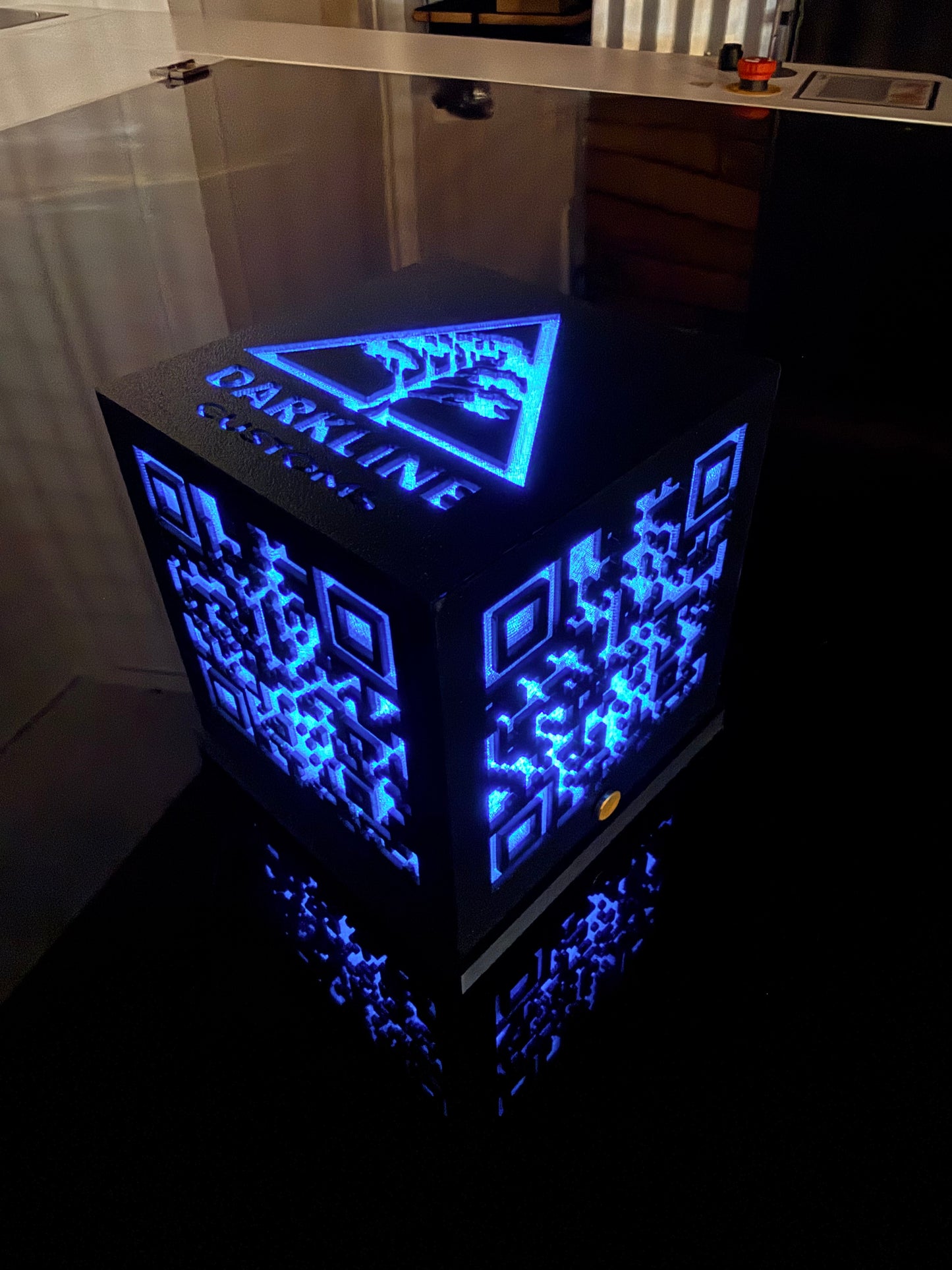The Signal — Illuminated QR Object